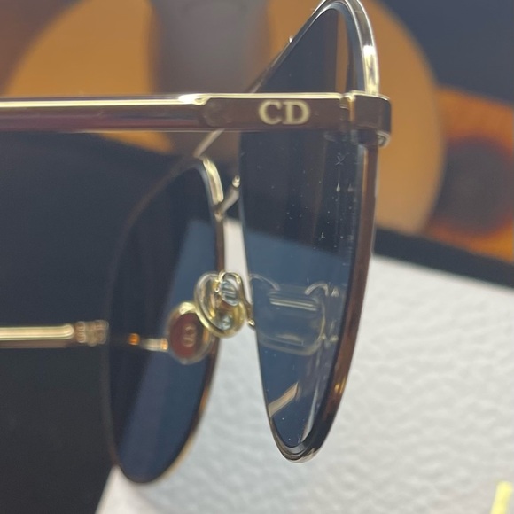 Authentic Christian Dior Aviator Sunglasses white trim around the lenses - Picture 3 of 6
